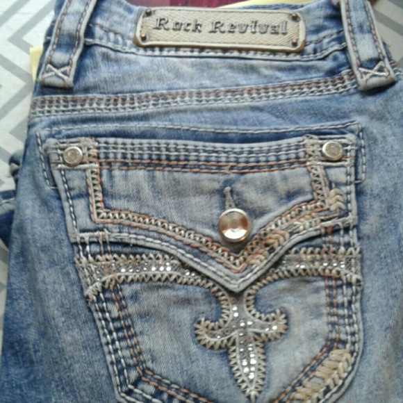 Miss me jeans and Rock Revival - Picture 3 of 3